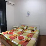 Ata アパート スコピエ