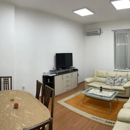 Apartment Ata
